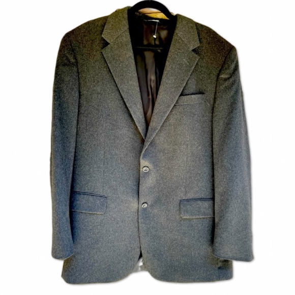 Jos. A. Bank Other - 💯cashmere JOS A BANK men’s Sport Coat
Size 44L jacket 
2 Button charcoal gray